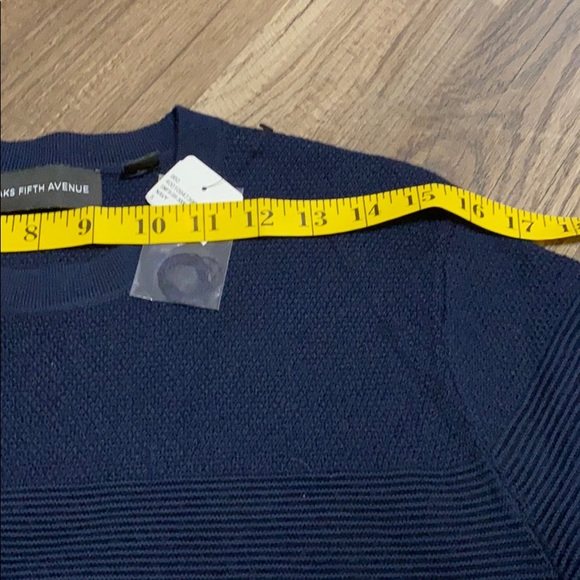 Saks Fifth Avenue Navy blue crewneck sweater - Picture 11 of 12